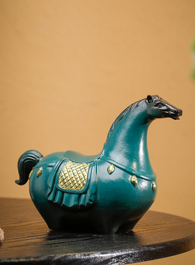 复古招财唐马摆件陶瓷创意绿马茶宠客厅酒柜办公室桌面装饰品送礼