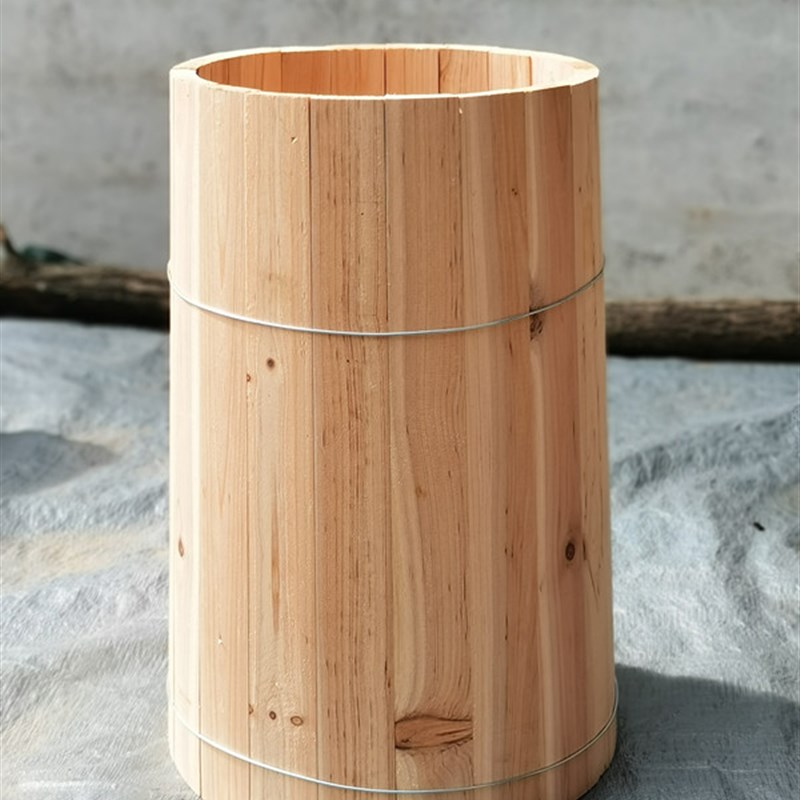 刺杉木中蜂土养圆桶公母榫蜂桶传统蜂箱诱蜂桶尖型桶上口小下口大