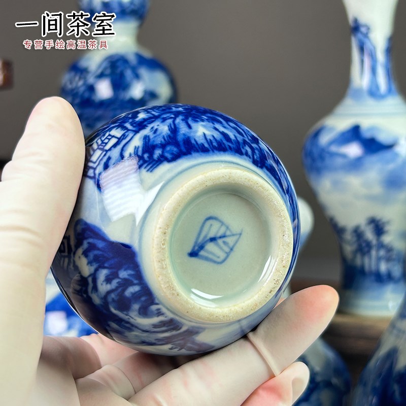 景德镇青花山水纯手绘陶瓷花瓶博古架迷你花瓶小干花居家装饰摆件