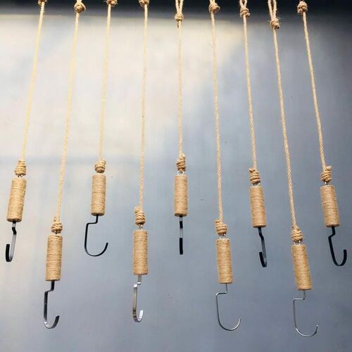 新款店展架挂衣架壁挂墙上创意复古挂勾钩黑色挂钩麻绳吊环装饰