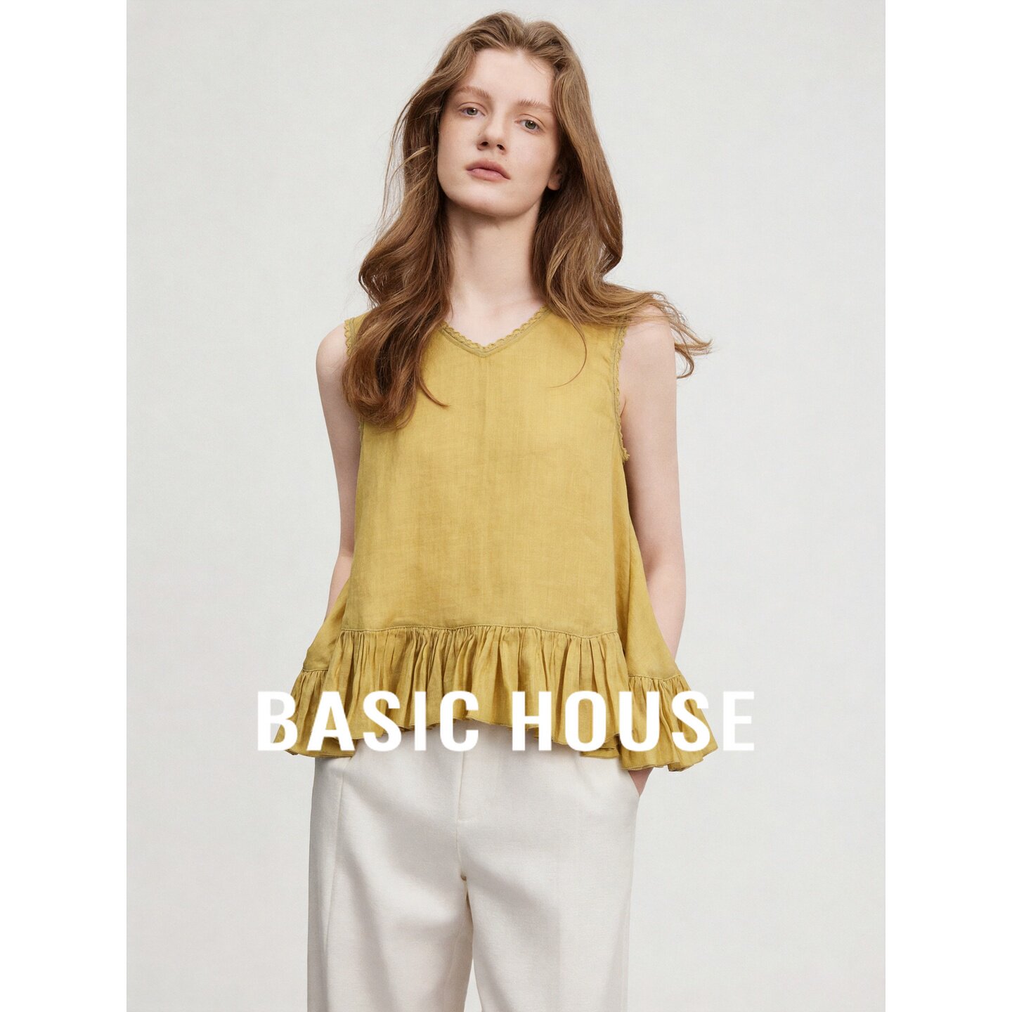 Basic House/百家好设计感V领无袖衬衫女黄色荷叶边下摆上衣夏季