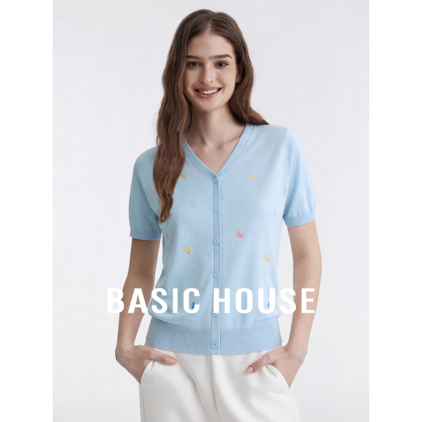 Basic House/百家好浅蓝色V领短袖针织开衫女夏清新减龄透气上衣