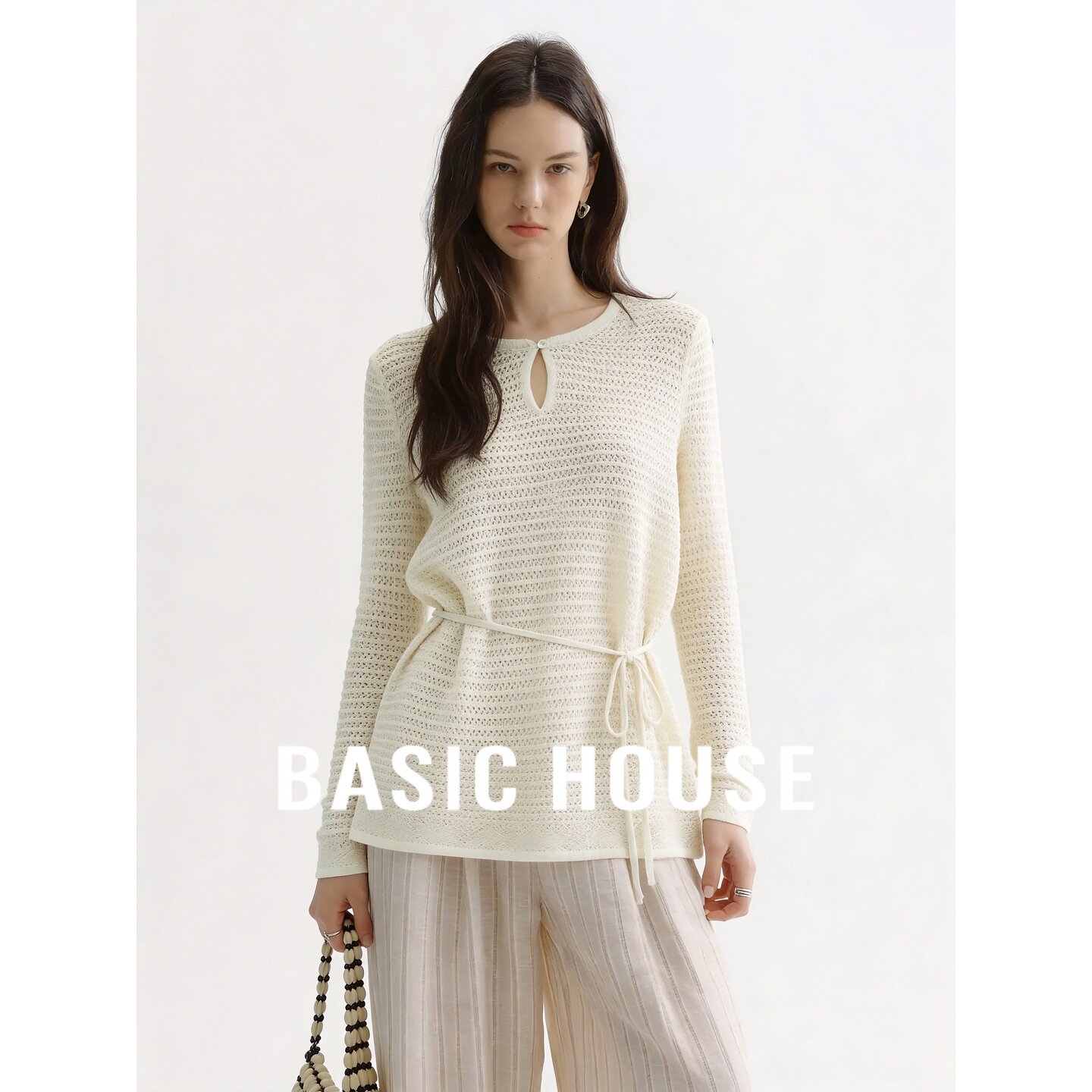 Basic House/百家好2026秋季杏色圆领系带收腰镂空长袖温柔针织衫