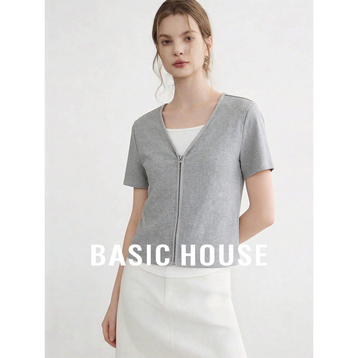 Basic House/百家好夏季新款假两件拉链设计感连帽套头短袖T恤女