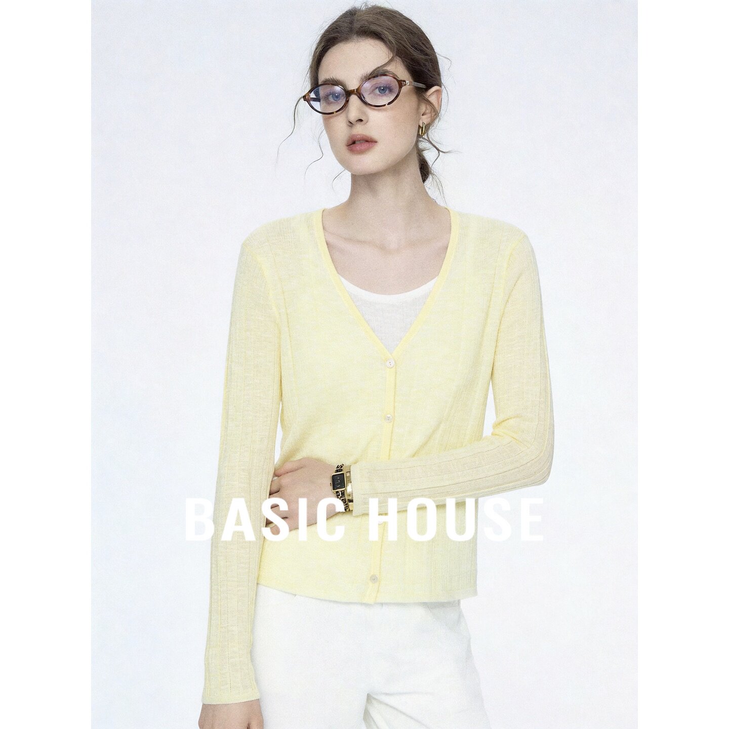 Basic House/百家好轻熟法风V领假两件针织衫女黄色纽扣百搭上衣