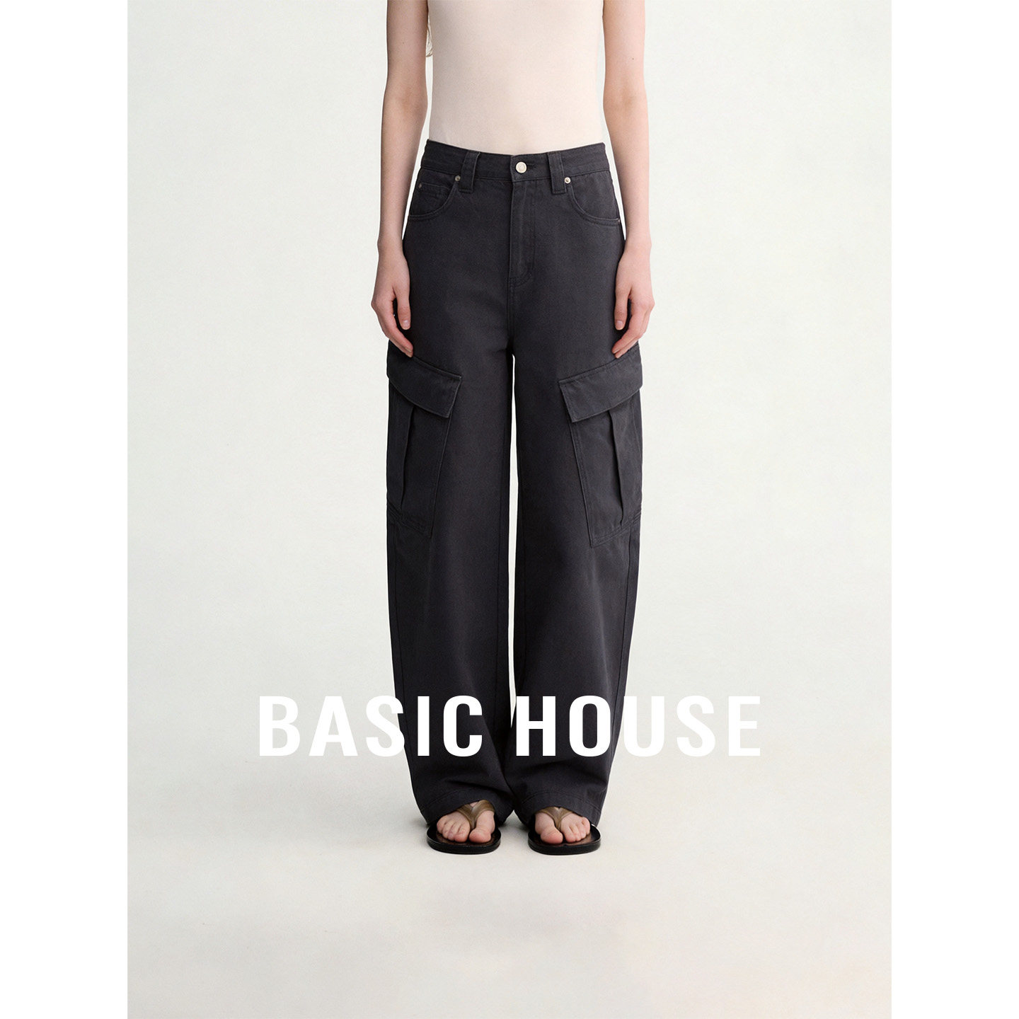 Basic House/百家好高腰黑色廓形复古工装裤女26秋季多口袋休闲裤