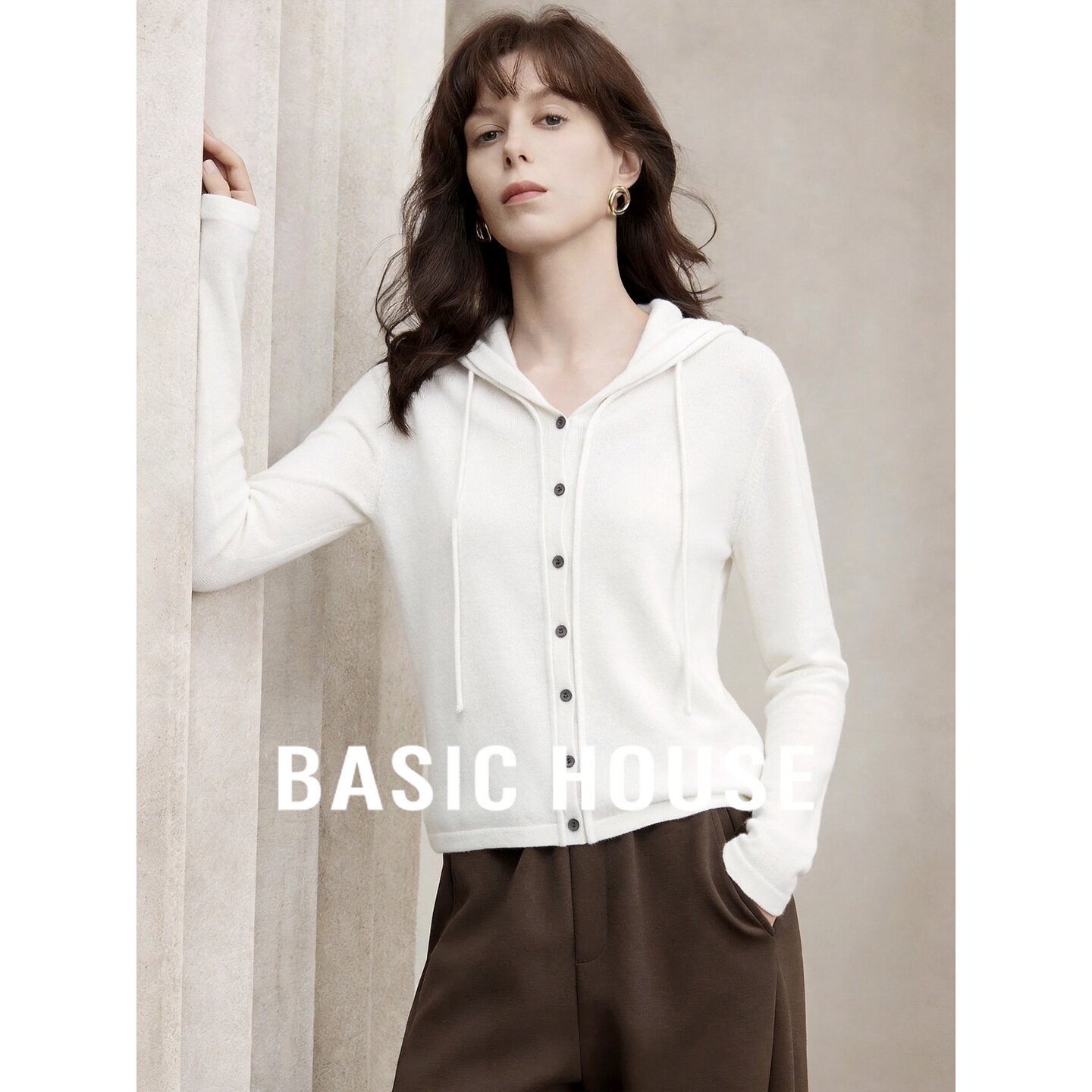 Basic House/百家好连帽针织开衫羊毛修身长袖单排扣女秋极简白色