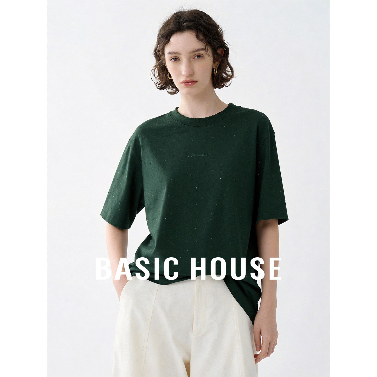 Basic House/百家好纯色亮钻字母刺绣T恤圆领宽松舒适内搭上衣女