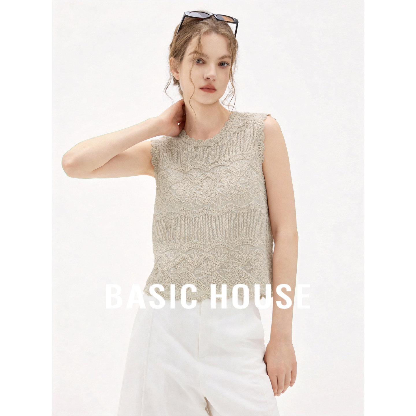 Basic House/百家好纯棉镂空蕾丝衬衫女无袖罩衫通勤显瘦气质上衣