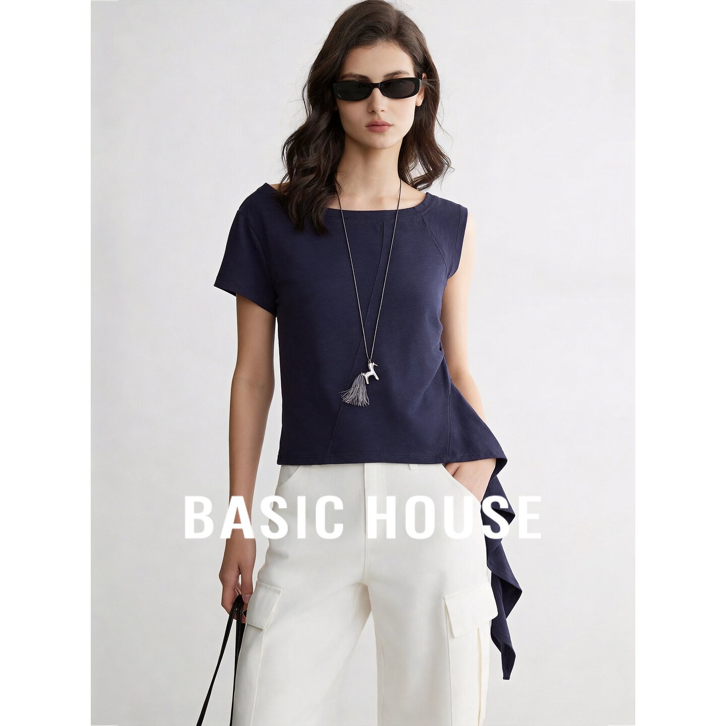 Basic House/百家好设计感不规则莫代尔T恤女夏收腰高级感上衣