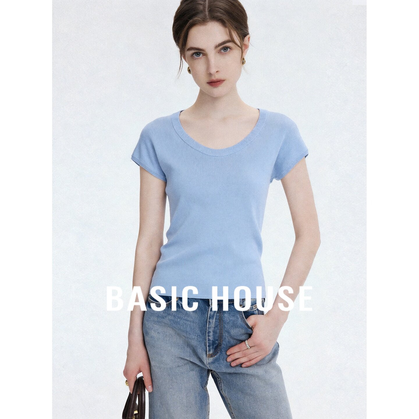 Basic House/百家好基础款U领短袖针织衫女蓝色修身显瘦百搭上衣