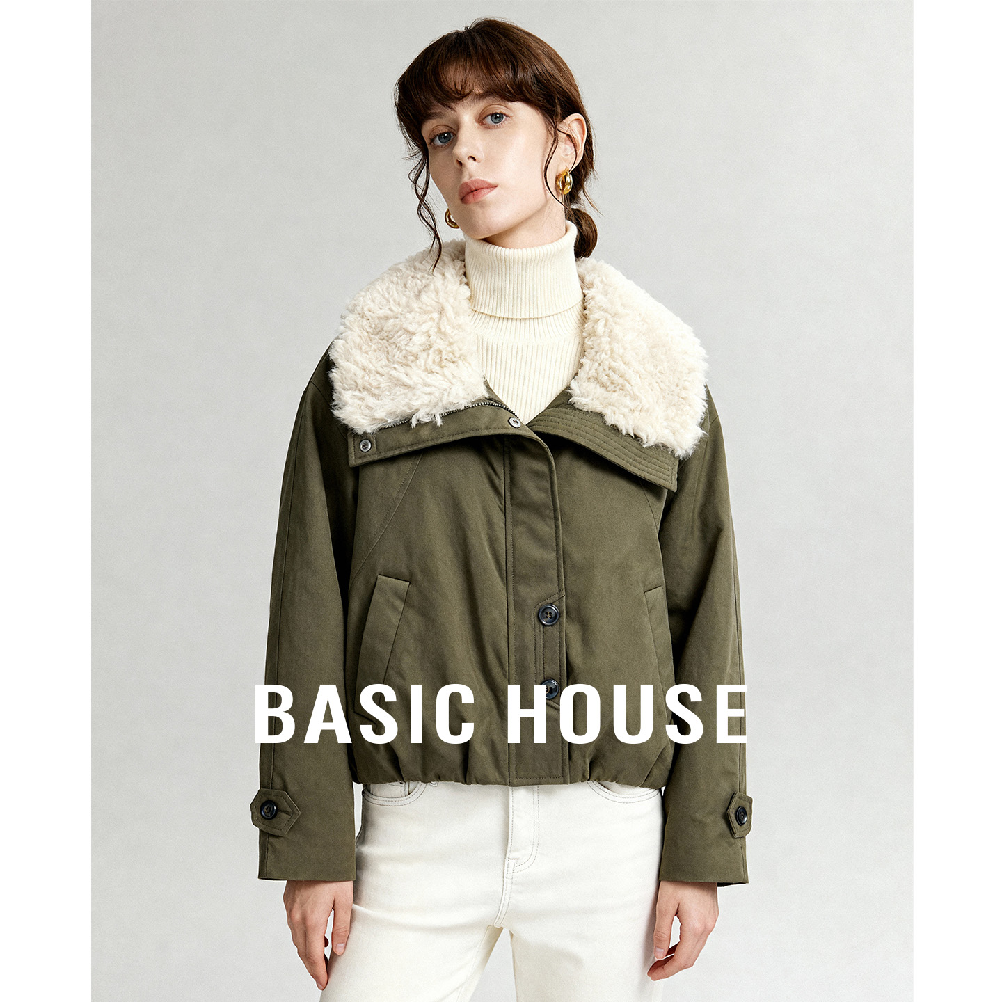 Basic House/百家好25毛毛翻领秋冬保暖短款羽绒服女百搭简约外套