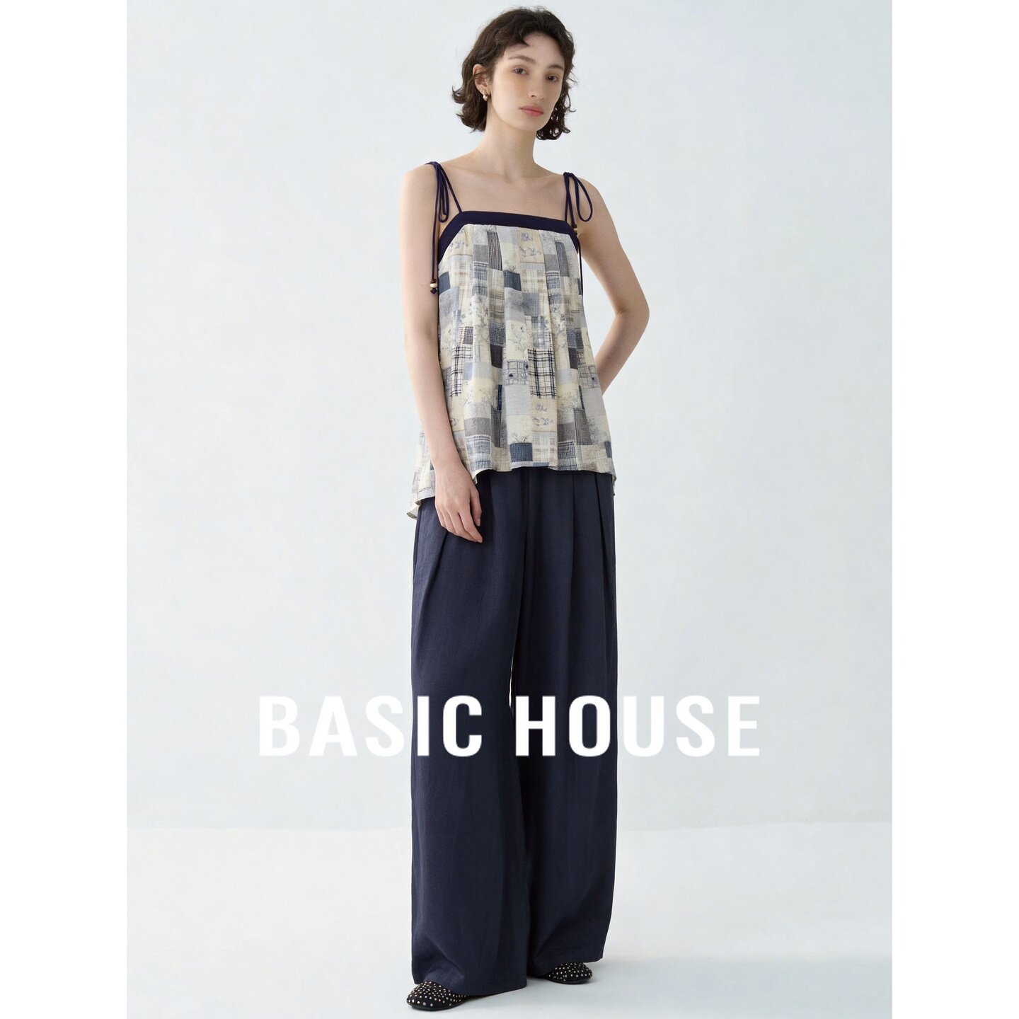 Basic House/百家好藏青色印花吊带背心高腰显瘦阔腿裤两件套装女