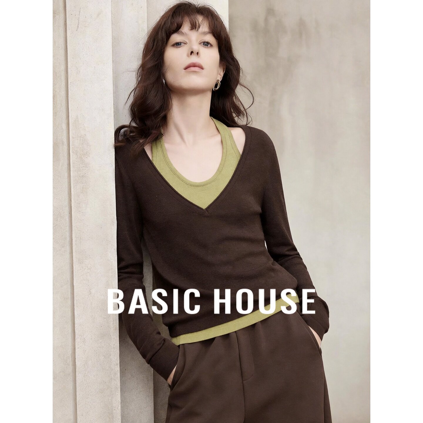 Basic House/百家好2026秋季咖色V领假两件长袖女新款日常针织衫