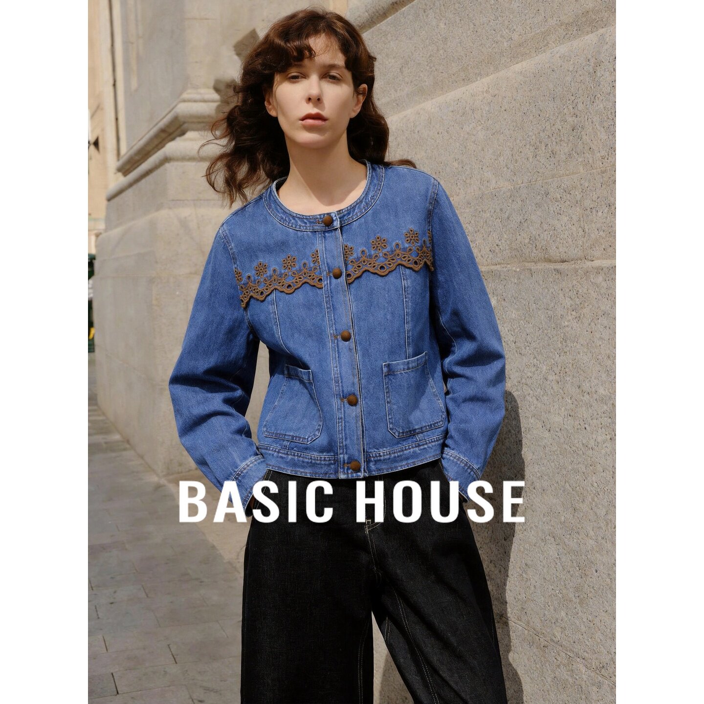 Basic House/百家好秋季蓝色复古刺绣拼接牛仔日常百搭女装短外套