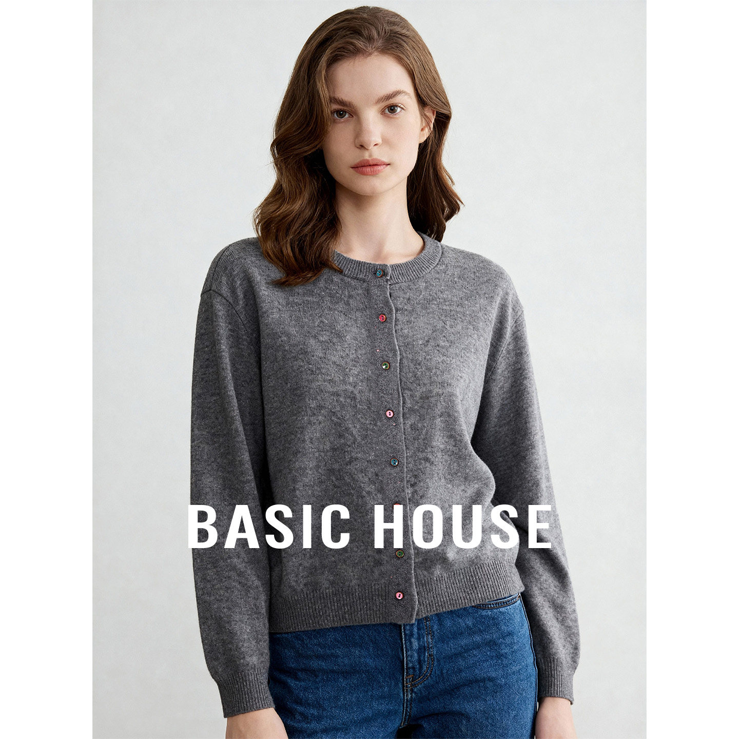 Basic House/百家好灰色圆领彩扣毛衣女秋季松弛感软糯百搭上衣
