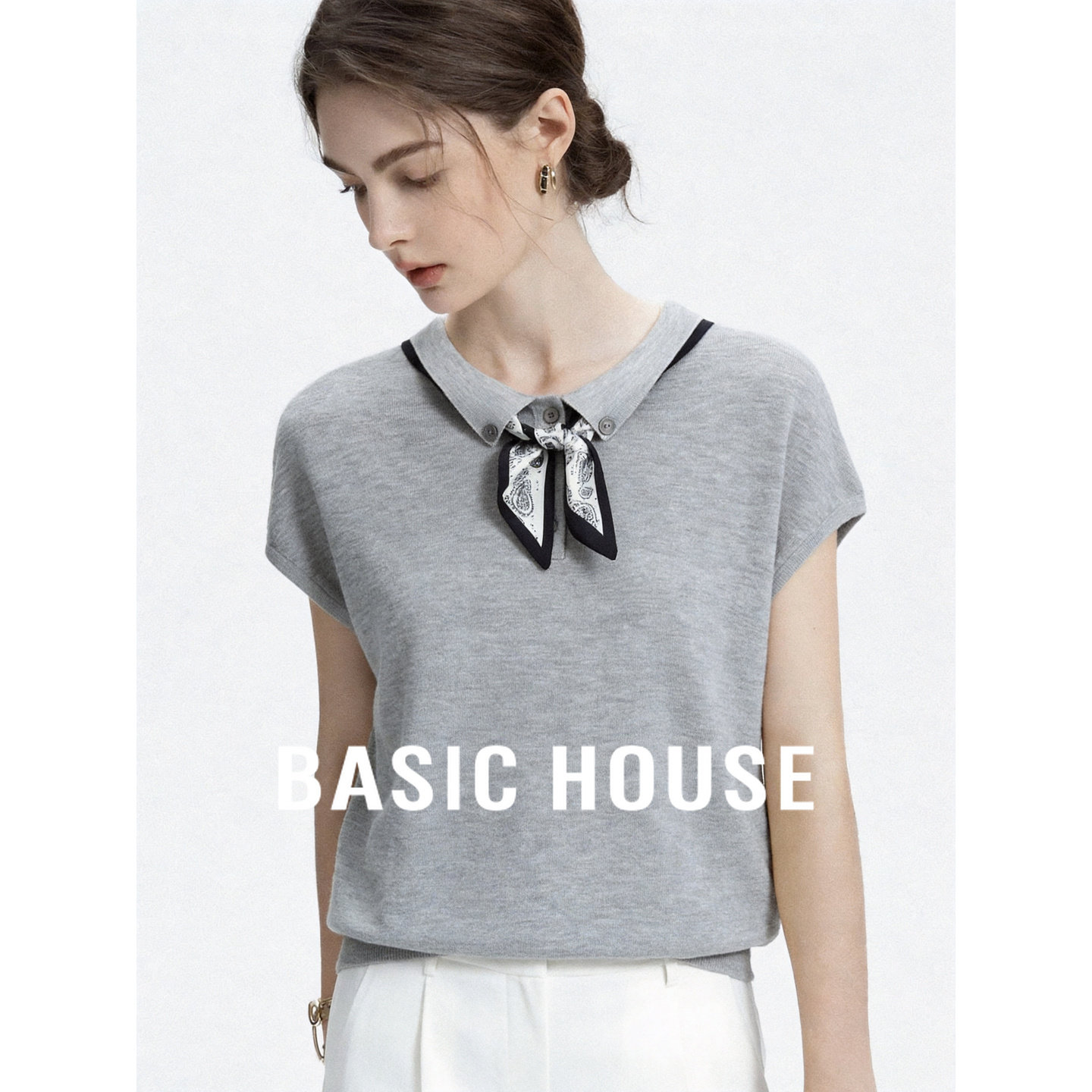 Basic House/百家好韩式休闲风丝巾领短袖针织衫女百搭灰色上衣