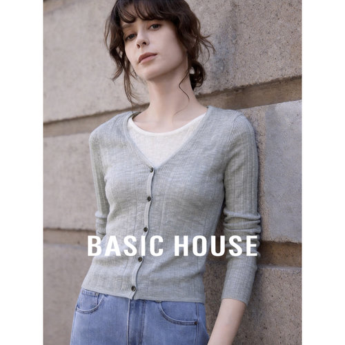 Basic House/百家好温柔风假两件V领针织衫女短款纽扣百搭上衣