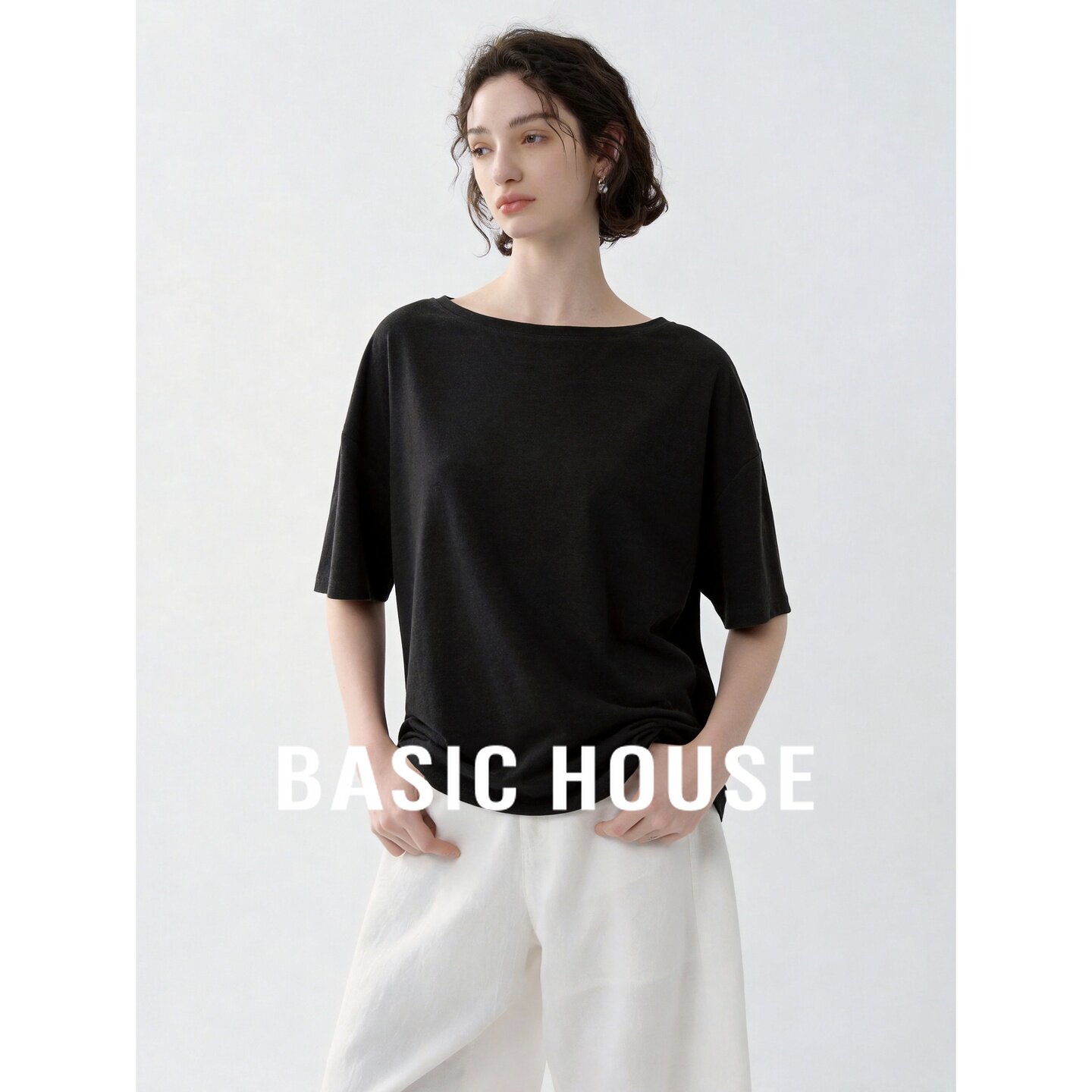 Basic House/百家好韩系气质黑色短袖女一字领宽松显瘦夏季T恤