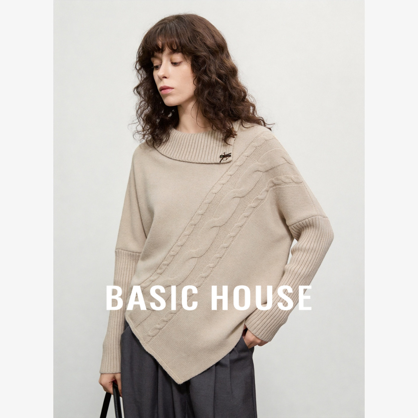 Basic House/百家好慵懒风高领蝙蝠袖毛衣宽松显瘦设计感针织上衣