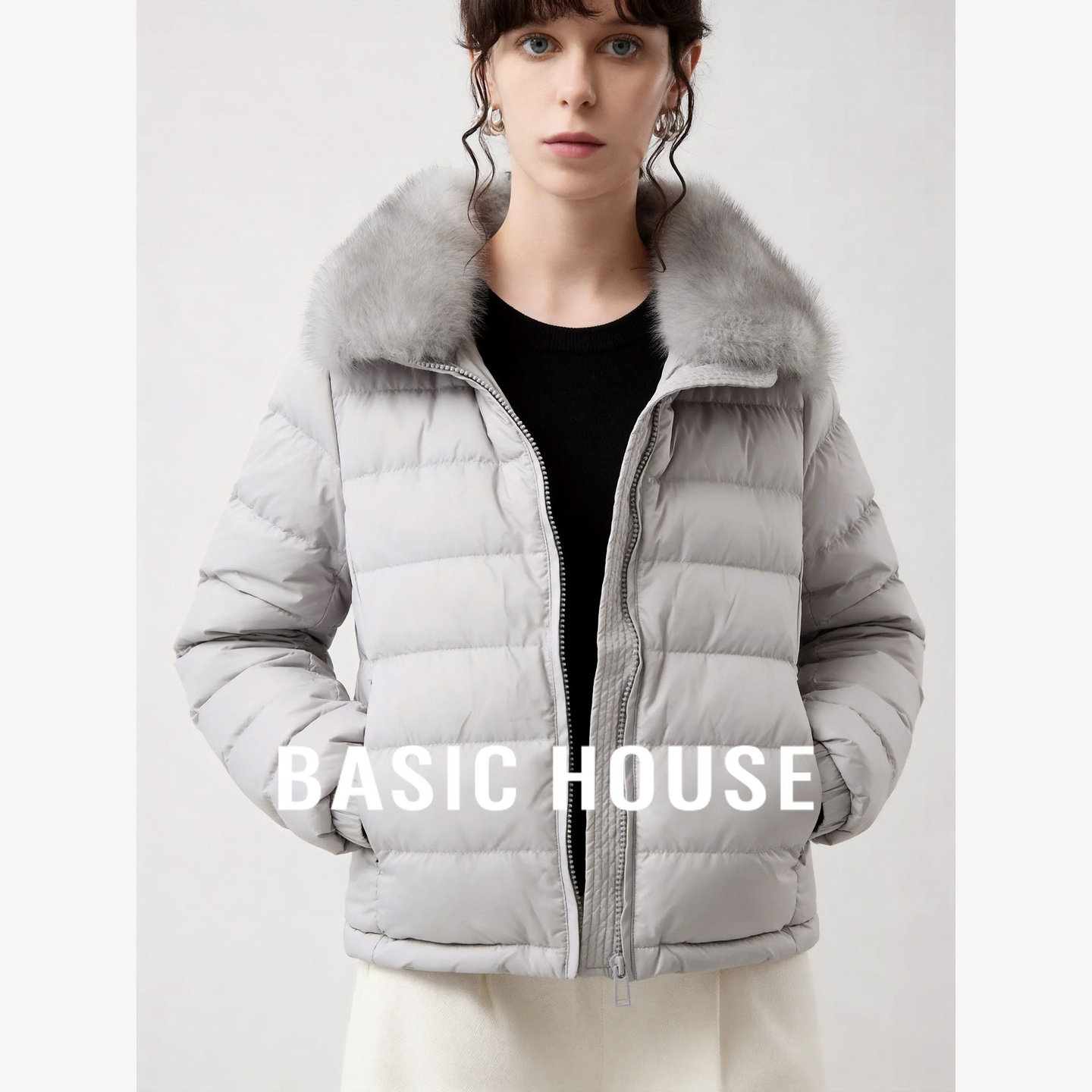 Basic House/百家好轻奢毛领短款羽绒服女修身百搭白鸭绒保暖外套