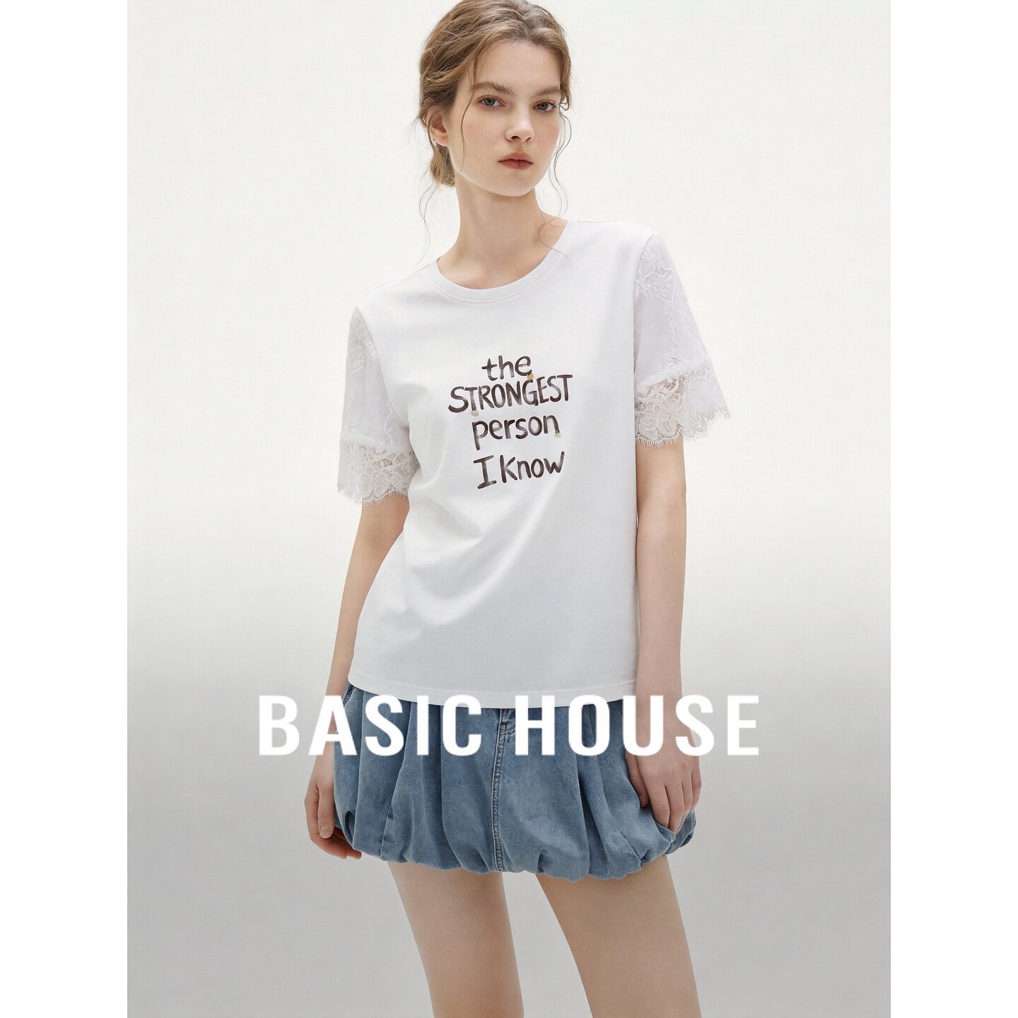 Basic House/百家好蕾丝拼接短袖T恤女夏季韩版宽松显瘦印花上衣