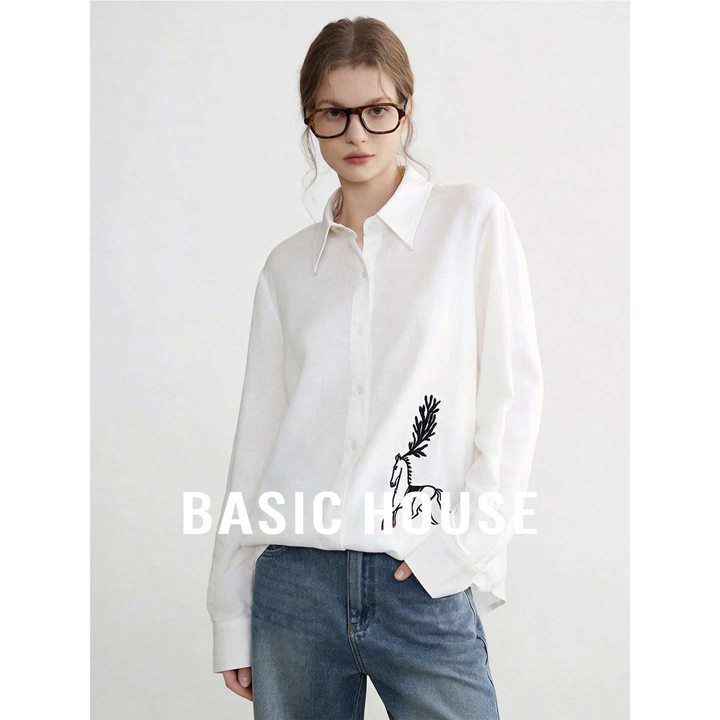Basic House/百家好白色polo小马刺绣衬衫女夏季宽松舒适透气外搭