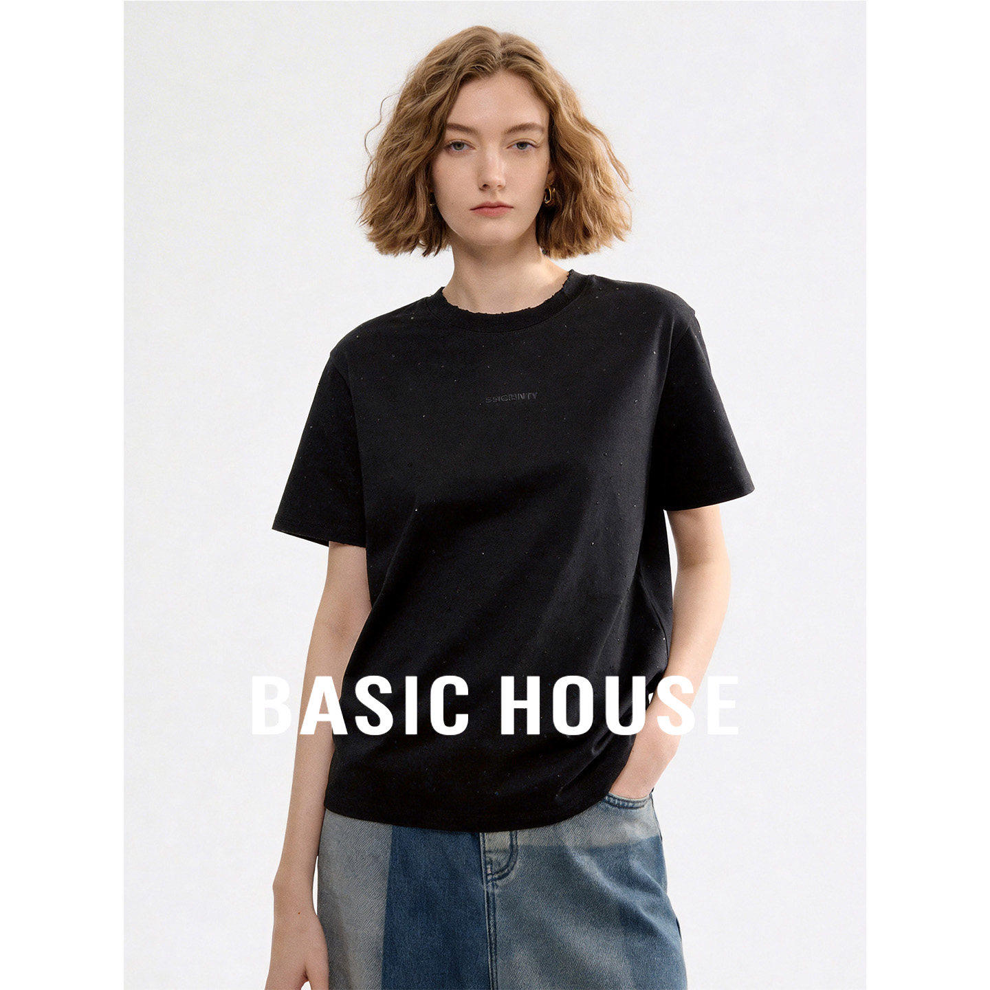 Basic House/百家好黑色圆领亮钻设计短袖T恤女夏新款棉舒适内搭