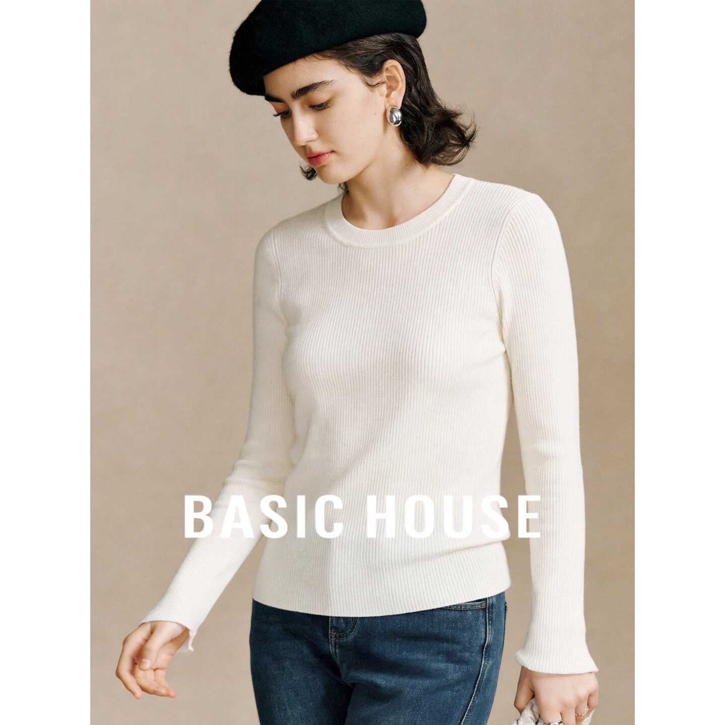 Basic House/百家好白色修身羊毛打底衫圆领长袖针织衫女轻奢质感