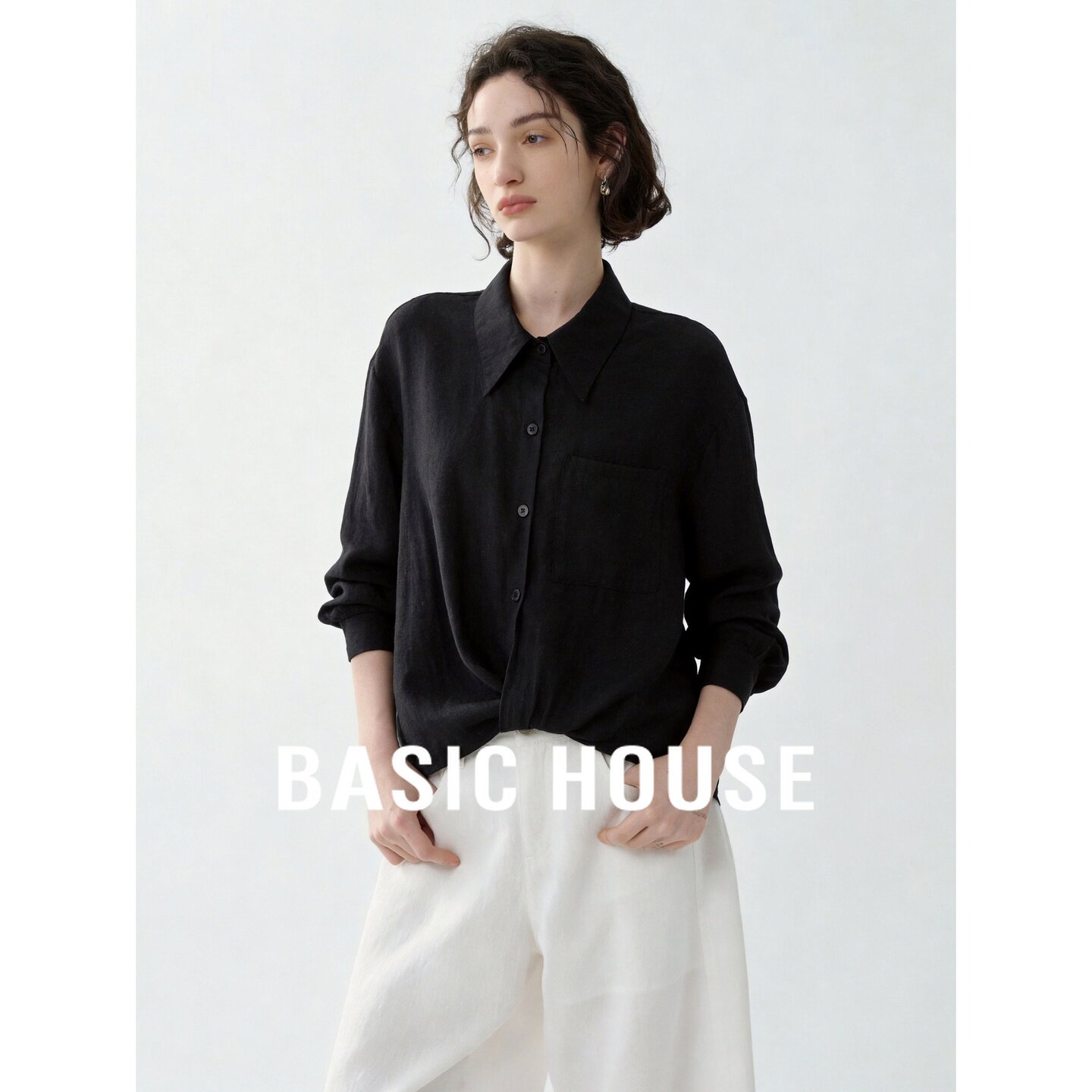 Basic House/百家好极简莱赛尔黑色衬衫女长袖宽松通勤风气质上衣