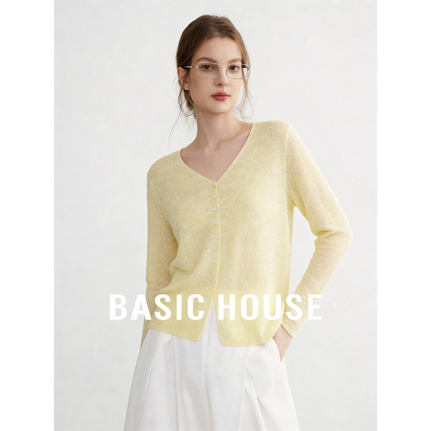 Basic House/百家好V领单排扣短款针织开衫夏季百搭薄款外搭上衣
