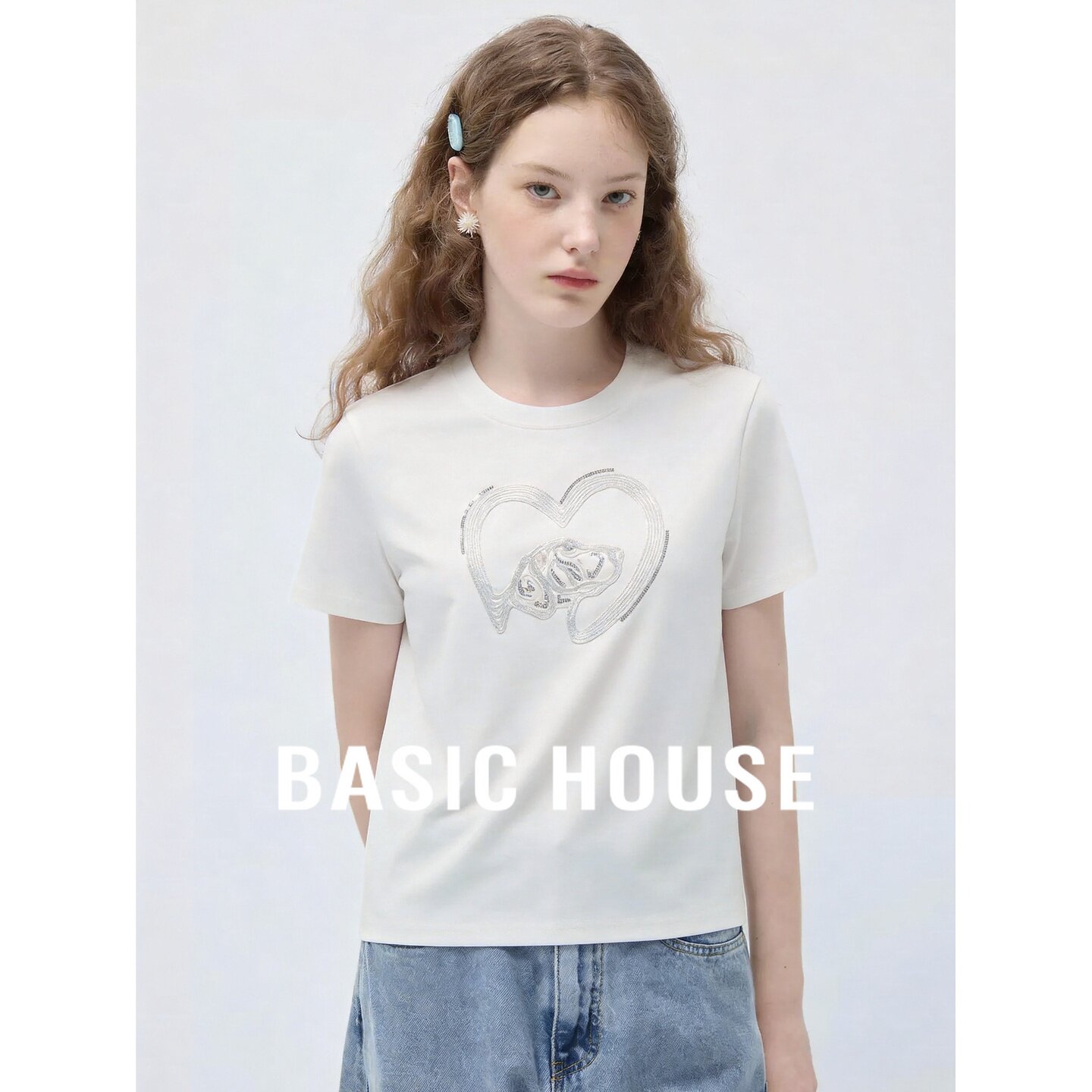 Basic House/百家好韩系白色爱心刺绣短袖女修身显瘦百搭休闲T恤