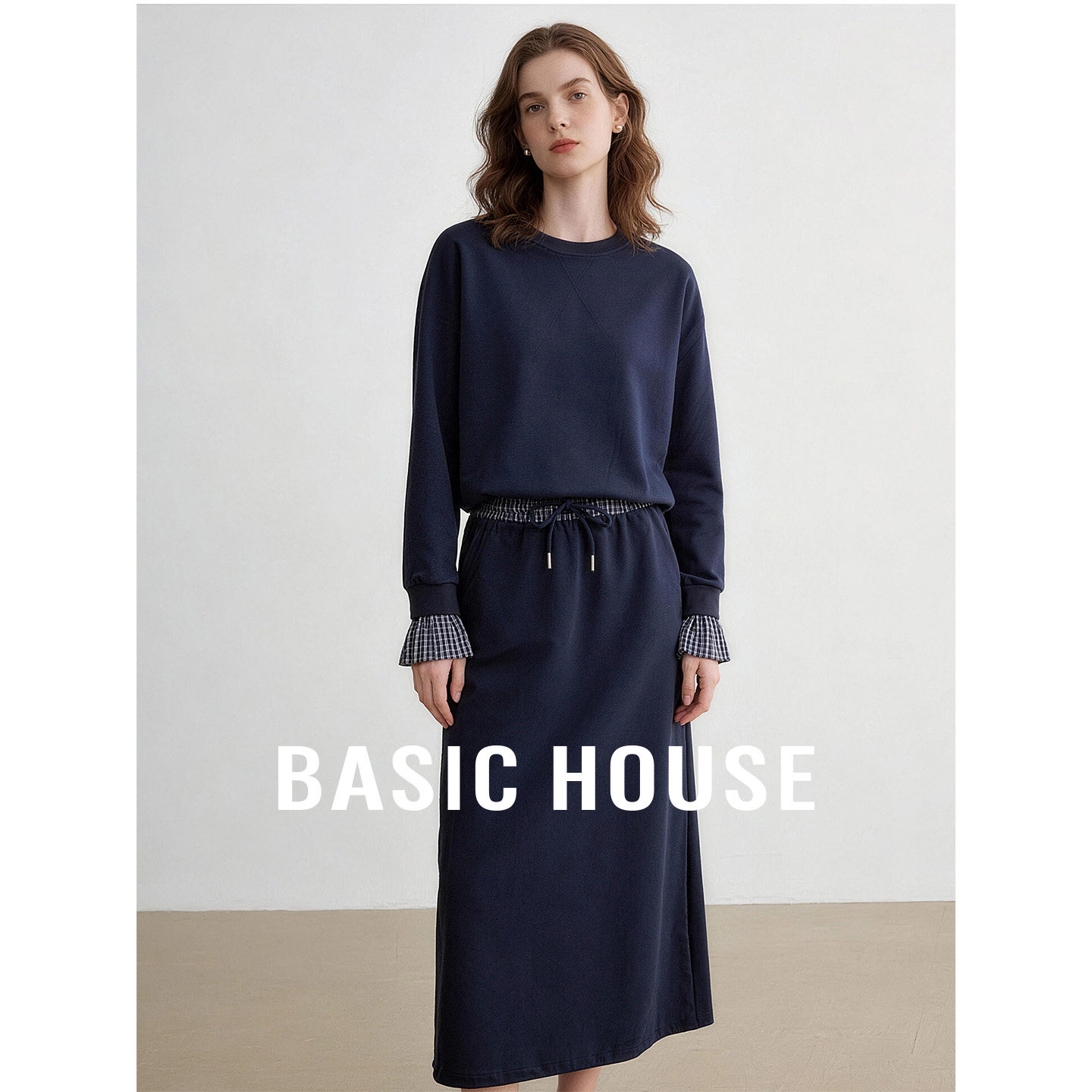 Basic House/百家好休闲套装女春藏青色卫衣直筒裙气质百搭两件套