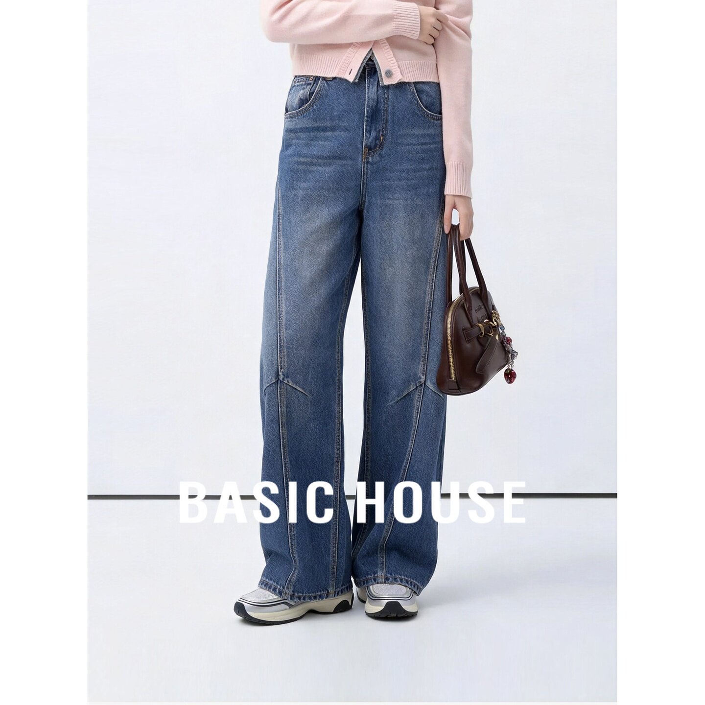 Basic House/百家好蓝色棉质高腰直筒宽松百搭女装阔腿弯刀牛仔裤