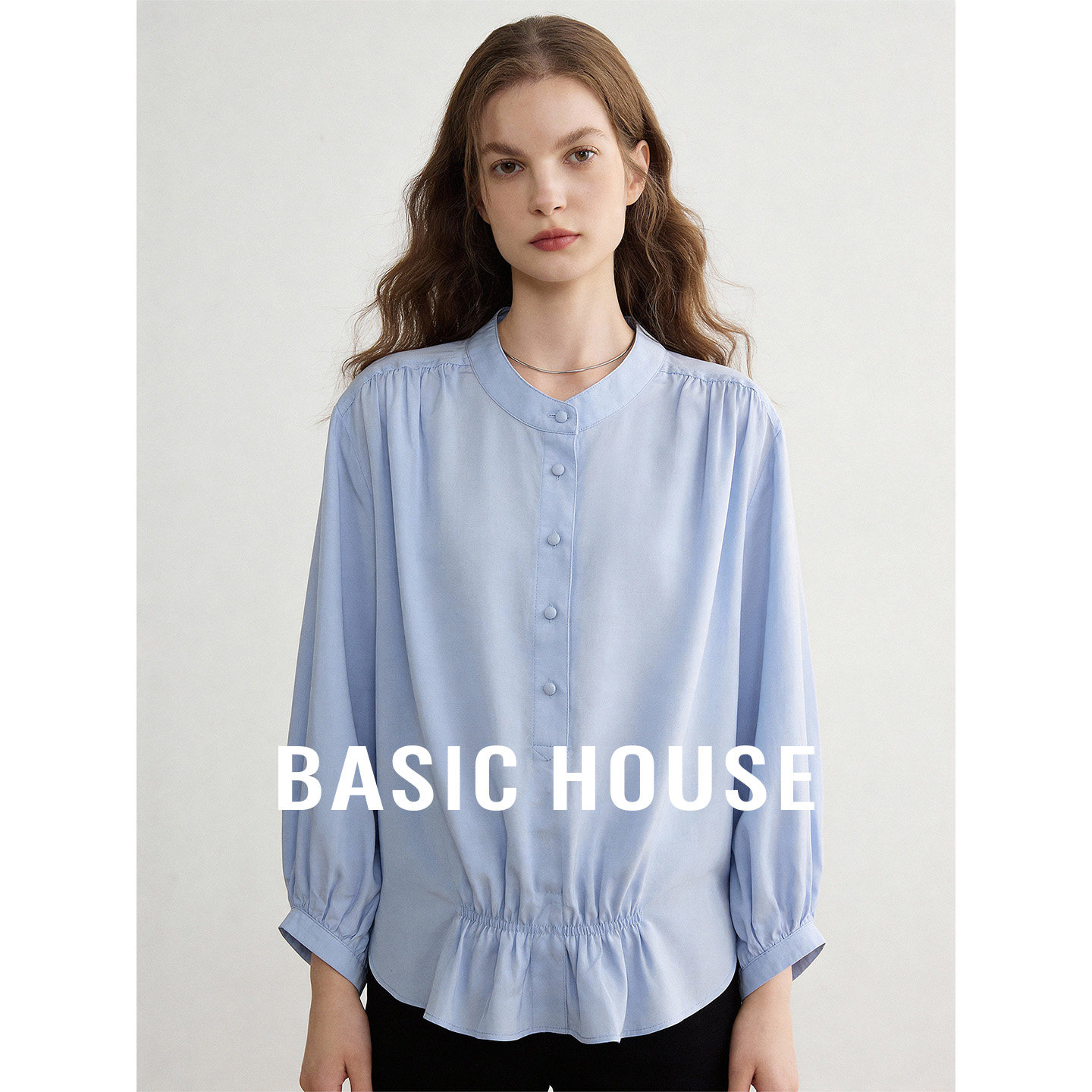 Basic House/百家好蓝色圆领莱赛尔衬衫女春季宽松百搭长袖上衣