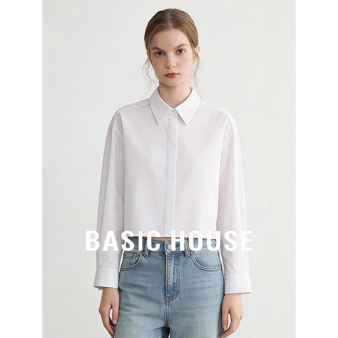 Basic House/百家好纯色翻领短款宽松衬衫秋季新款百搭显瘦衬衣女