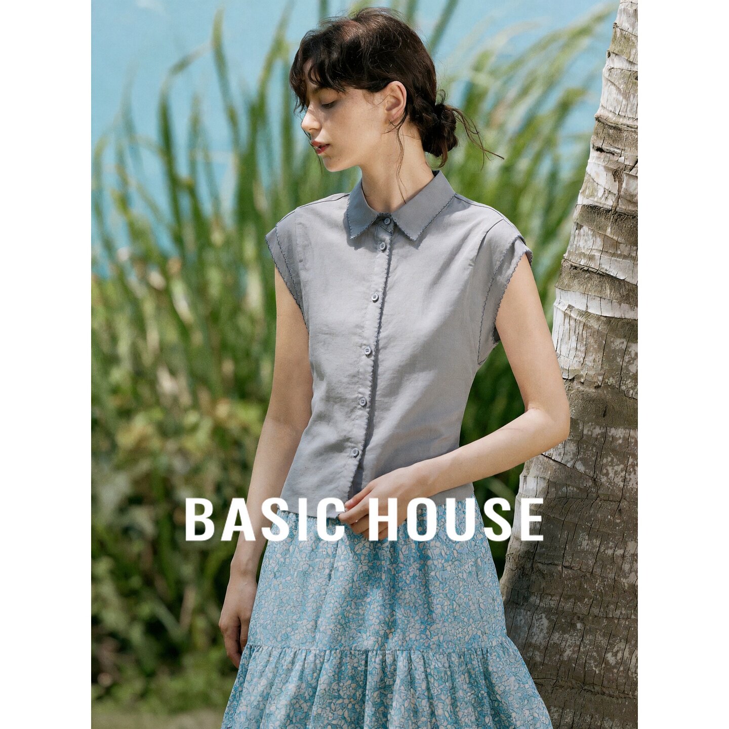 Basic House/百家好莱赛尔简约风无袖衬衫女翻领宽松通勤显瘦上衣