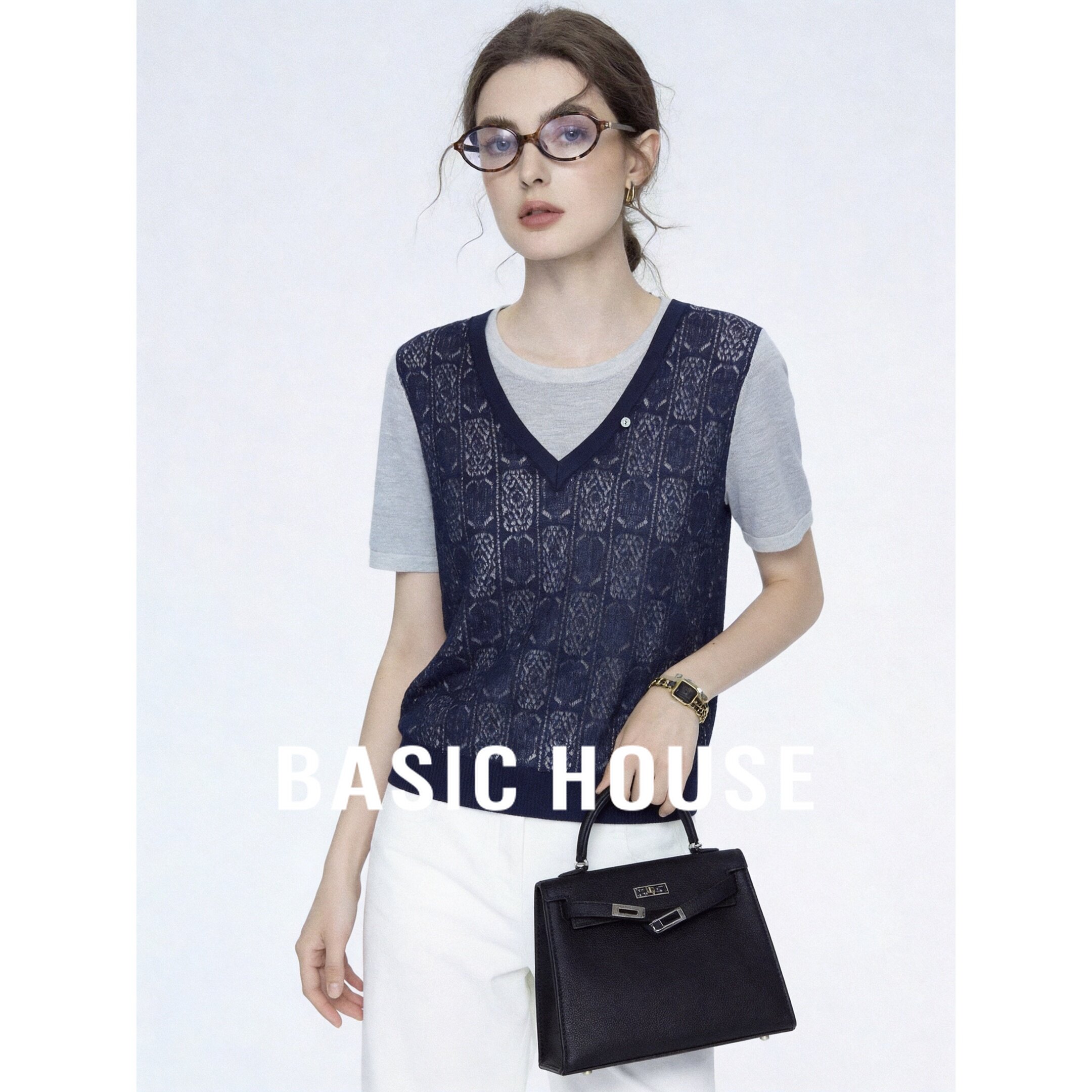 Basic House/百家好设计感V领假两件针织短袖女夏灰蓝色显瘦上衣