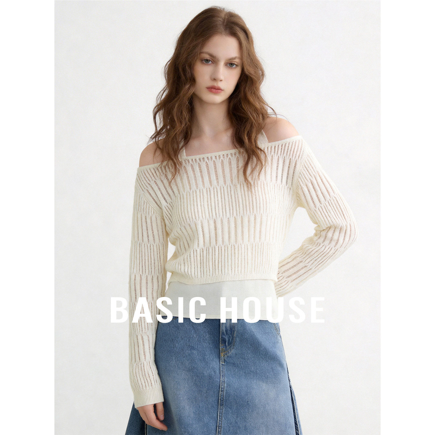 Basic House/百家好气质休闲套装女夏季白色挂脖一字肩设计两件套