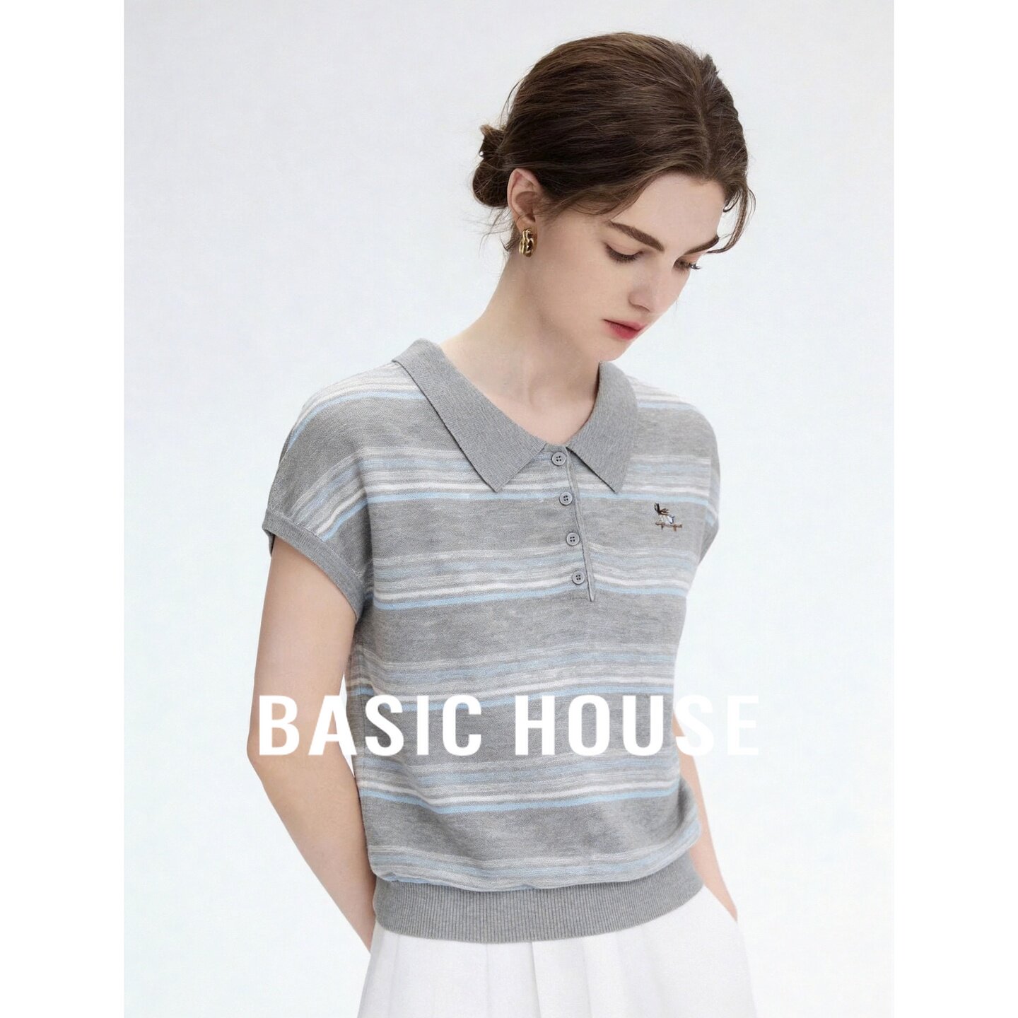 Basic House/百家好刺绣条纹polo领针织衫女夏季短袖灰色百搭上衣