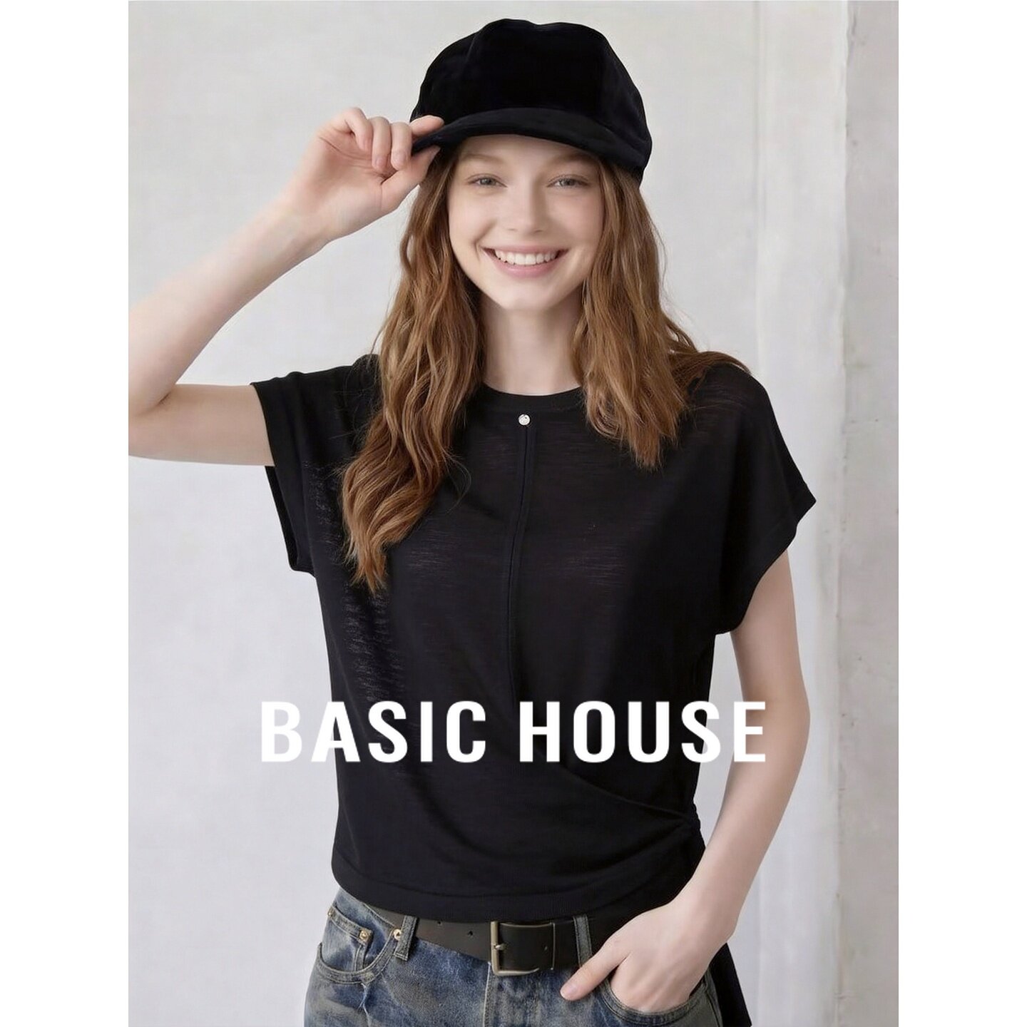 Basic House/百家好休闲风圆领短袖针织衫女黑色宽松百搭显瘦上衣