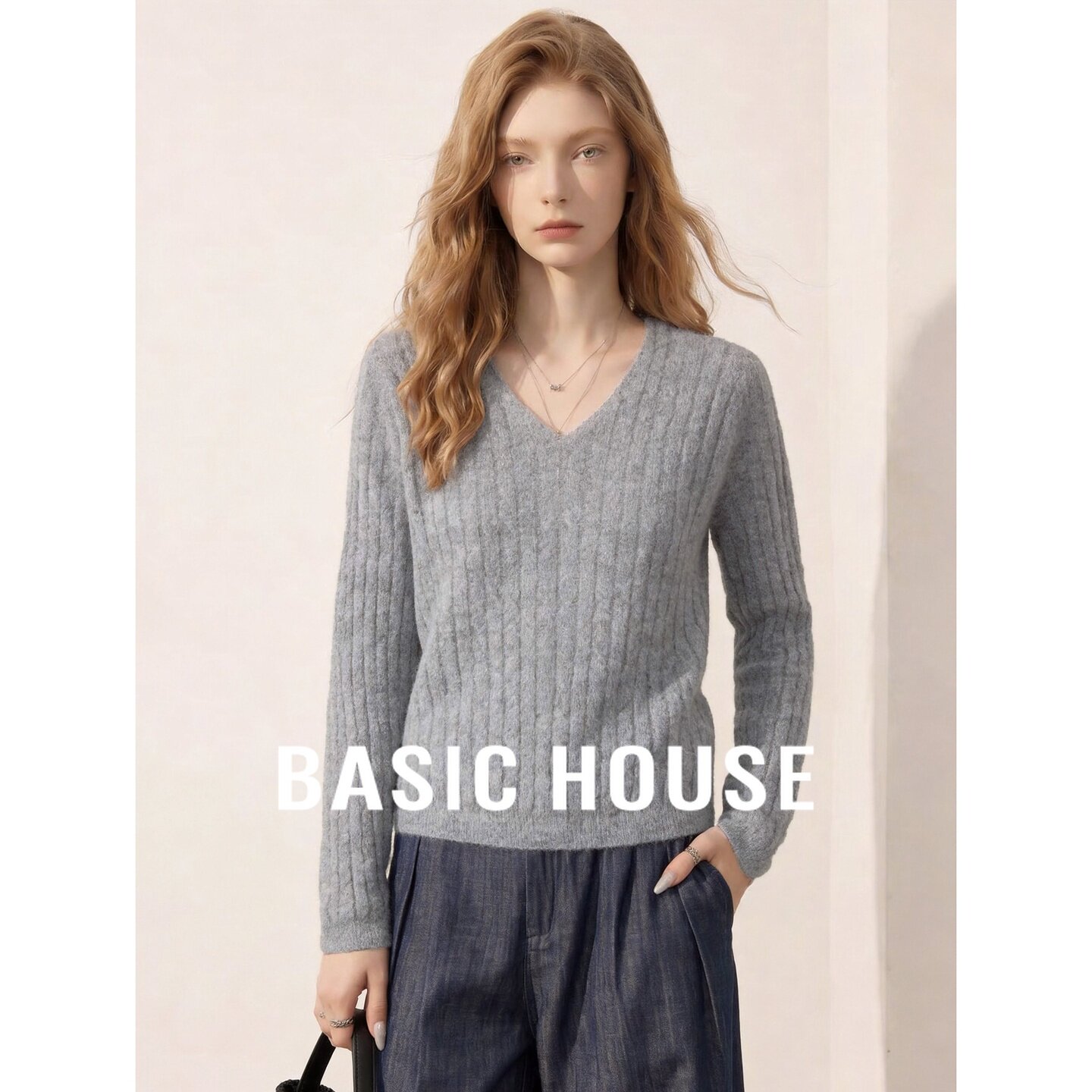 Basic House/百家好灰色羊毛马海毛V领绞花套头日常百搭针织衫女