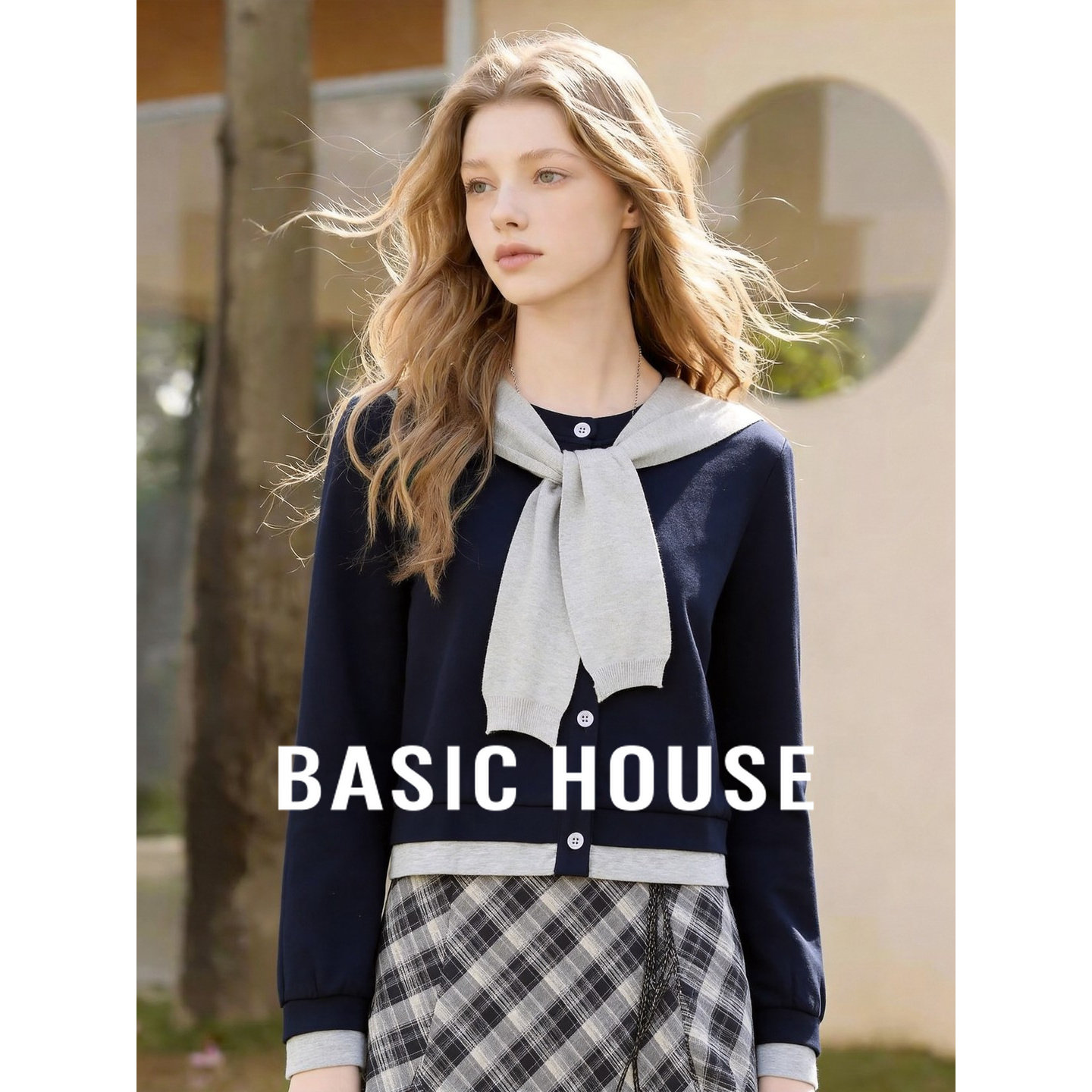 Basic House/百家好学院风假两件卫衣女秋海军领披肩上衣减龄百搭