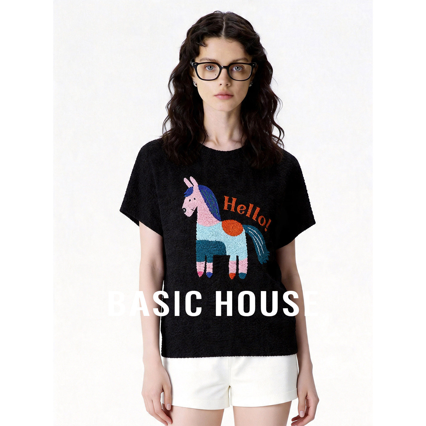 Basic House/百家好黑色小马刺绣设计感短袖T恤女夏季肌理感上衣