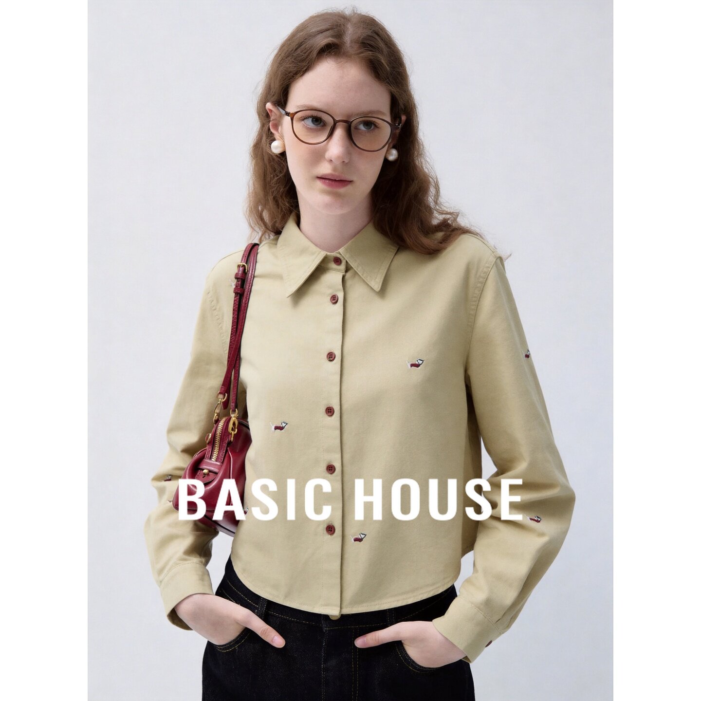 Basic House/百家好2026秋季纯棉卡其翻领刺绣宽松日常长袖衬衫女