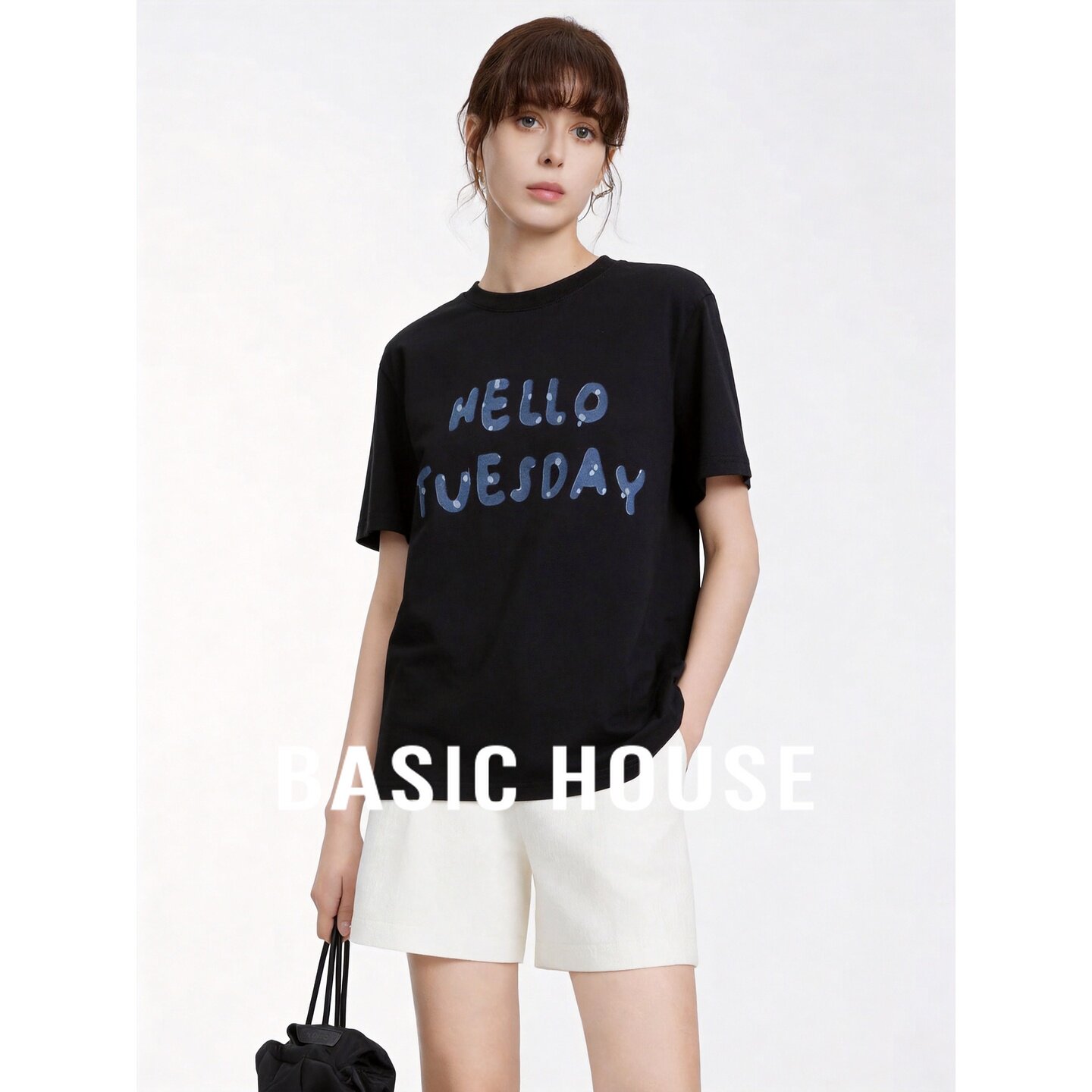 Basic House/百家好休闲字母印花短袖T恤女黑色宽松圆领纯棉上衣