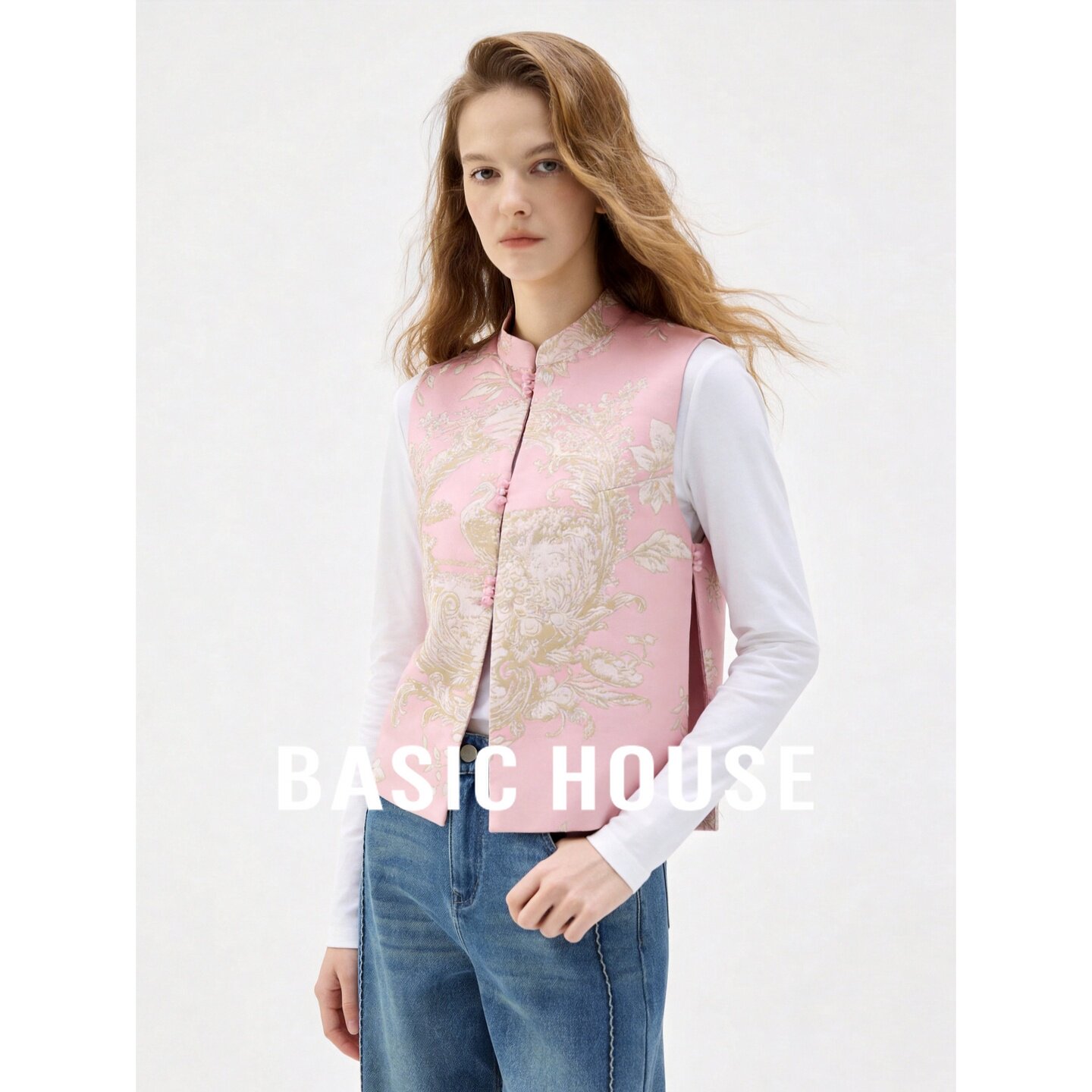 Basic House/百家好2026秋粉色圆领印花单排扣短款新中式马甲背心