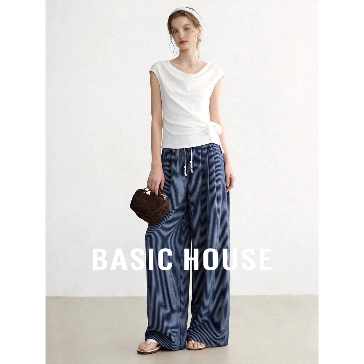 Basic House/百家好2026夏季休闲套装女简约T恤高腰直筒裤两件套