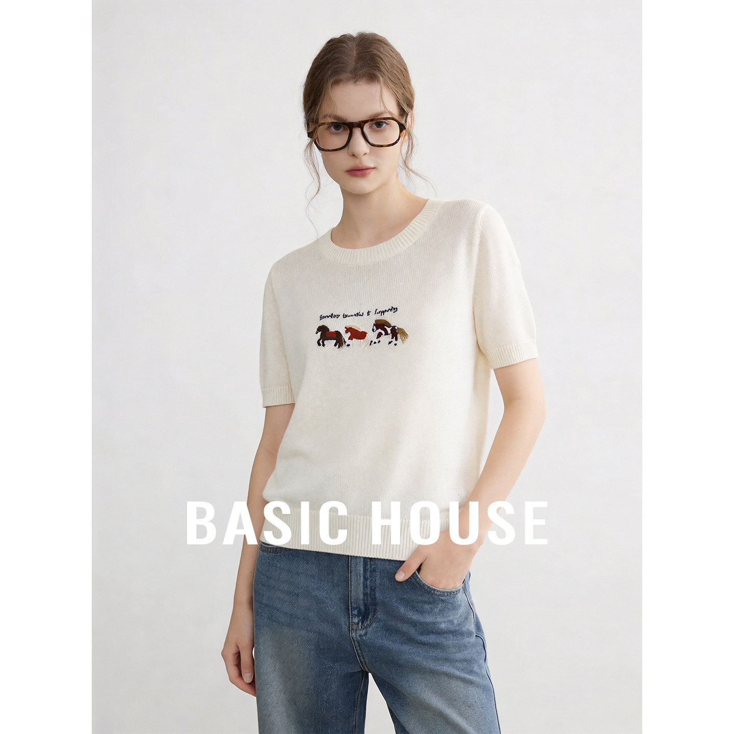 Basic House/百家好莱赛尔小马刺绣短袖针织衫女亚麻夏季短款上衣