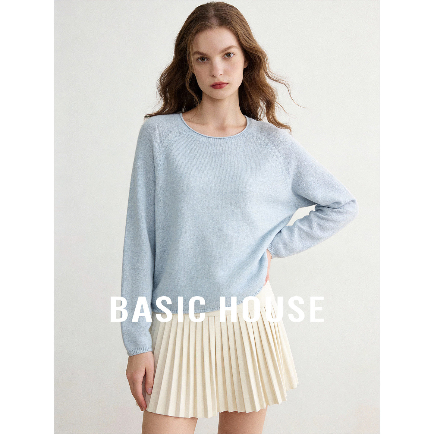 Basic House/百家好蓝色圆领插肩袖针织衫女秋季时尚宽松长袖上衣